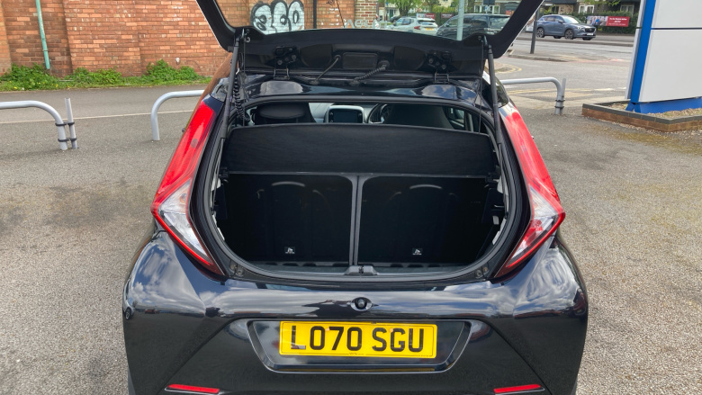 Toyota Aygo 1.0 VVT-i X-Play TSS 5dr x-shift Petrol Hatchback